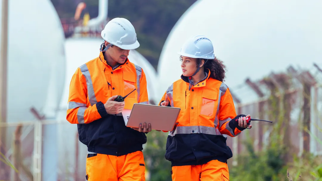 Accupoint PSM software for oil and gas, centralizing hazards, incidents, corrective actions, compliance, and audits.
